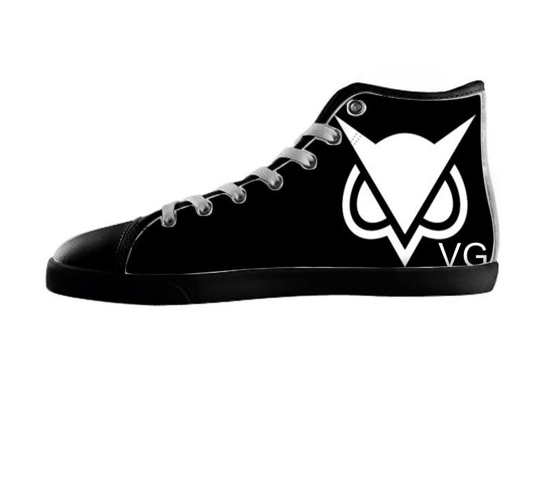 White custom shoes